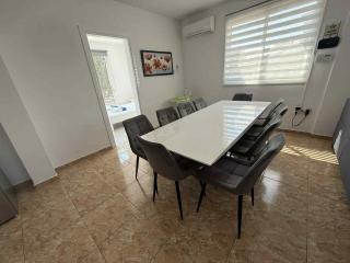Villa Coralia Gardens 1km From Coral Bay Beach - Coral Bay - 1