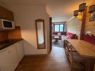 DEUX PIÈCES CHALEUREUX VUE IMPRENABLE Résidence Datcha AU PIED DES PISTES - 4