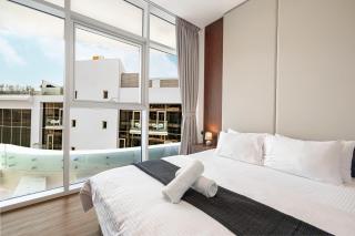 Palm Jumeirah Luxury Apt Direct Beach Access & Views - 6