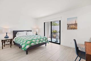 Aurora Oasis - Stylish 4 BDR - Palm Springs - 6