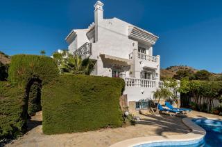 Los olivos villa with heated pool - 8