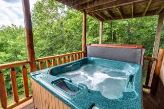 Absolutely Perfect Cabin by Staycating - Sevierville - 3