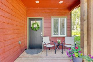 Explore Alaska’s Playground: Modern Wasilla Escape - 8