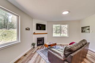 Explore Alaska’s Playground: Modern Wasilla Escape - 4