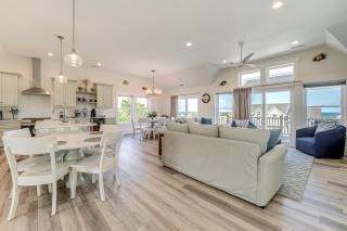 Walk to Beach Southern Shores Retreat with Hot Tub - 6