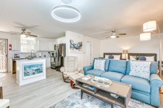 Walk to Gulf Bonita Springs Studio with Pool! - Bonita Springs - 6