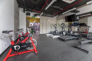 Urban Breeze iFreses, 10th floor! AC, TV and Pool - 8