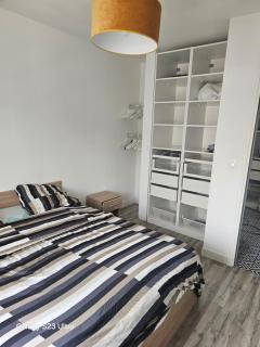 Emmanuel INN 3 - 8