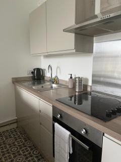 1 Bed Flat - Weston-super-Mare - 8