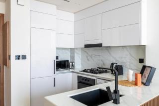 GuestReady - Top-Floor Tranquillity in JVC - 1