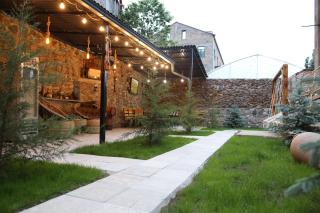 Mony Hotel - Goris - 0