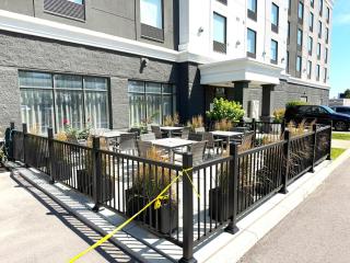 Newmarket Hotel and Suites - Newmarket - 2