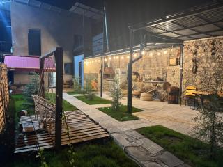 Mony Hotel - Goris - 8