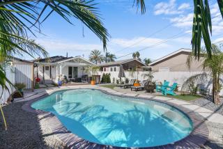 Renovated 3BR House with Heated Pool and Backyard Oasis - 1