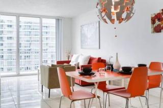 Waterfront 1BR w Bay ViewsBalcony Full Kitchen - 3