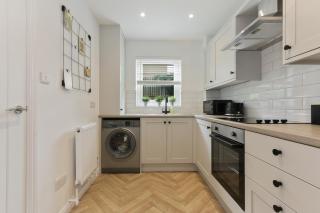 Long Term Stay in Sheffield for Families and Contractors - 9