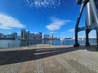 2bed Apartment Just minutes from London ExCeL&o2 - 6