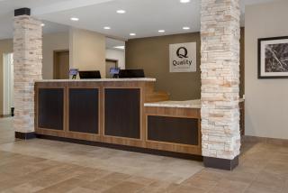 Quality Inn & Suites Kingston - 1