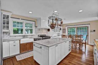 Classic Quogue Family Home - 3