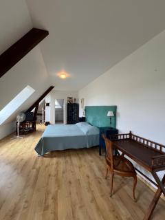 Beth Soureilh Adults Only - 4