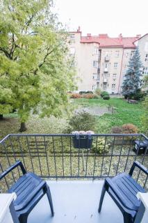 Pleasant apartment with terrace, 1 min. from metro - Prague - 3