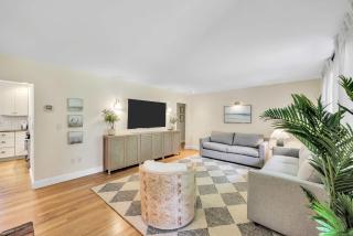 1 Story Family Home Half Mile to Beach with Patio , Grill, Office with Twin Beds, Peaceful Wooded Setting, Spacious Driveway, Garden Views, Walk to Shore, Perfect Cape Cod Getaway for Families - 7