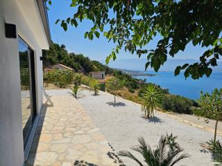Sebi's Chalet with Sea View - Vlorë - 3