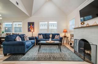 Charming Cozy & Central 2-BD 1-BA Mins to DT - Houston - 4
