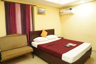 Sai Prabhavati Hotel - 4