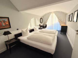 Hotel Village - 4