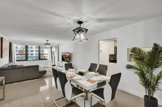 Oceanfront condo beach service 411 - 3