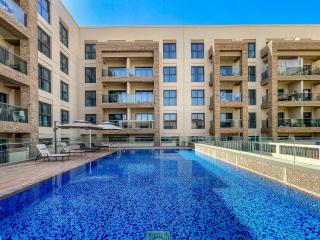 Lush 1BR Oasis in JVC With Gym & 5min to Circle Mall - 6