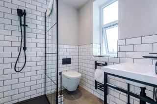 Stylish 2BR Flat with Parking - 5