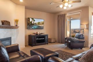 2102 Las Palmas Main level, 3 bd, 2 bath Las Palmas Unit, Shared Pool and Hot Tub - 9