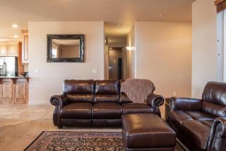 2102 Las Palmas Main level, 3 bd, 2 bath Las Palmas Unit, Shared Pool and Hot Tub - St. George - 5