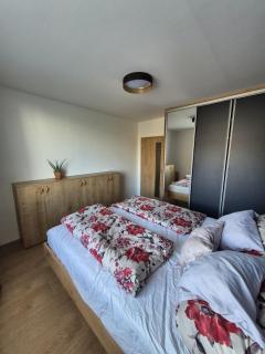 A quiet modern apartment near the metro, 10 minutes to the city center - 8
