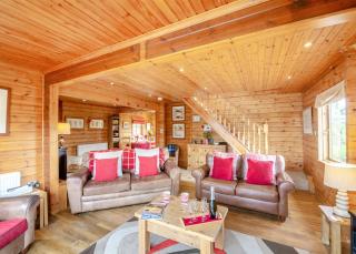 Anglesey Lakeside Lodges - Menai Bridge - 3