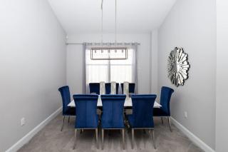 Silver Lining - Luxury for 10 - 8