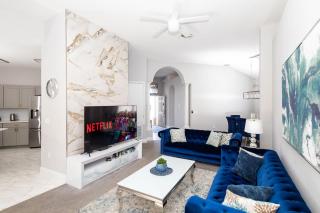 Silver Lining - Luxury for 10 - 2