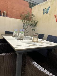 Rez de chaussée avec cour privée - 9