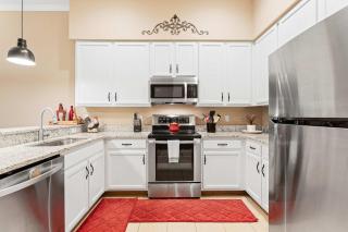 Homey Nature Escape - Sleeps 6 - 8