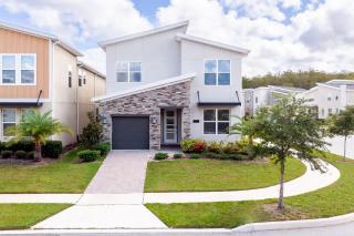 Storeybook Escape - Sleeps 11 - 0