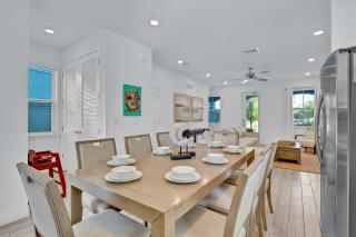 4BR Sleeps 10 within 10 min to Disney - 2