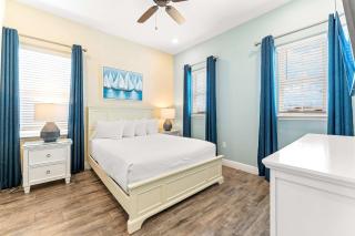 Lafitte's Landing Lakeview Cottage - Lakefront - 6