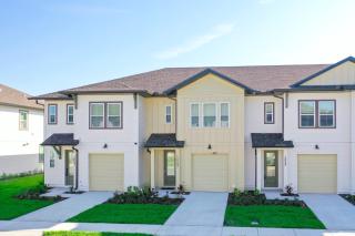 Brand New 3 BDR Resort Home Packed with Amenities - 2