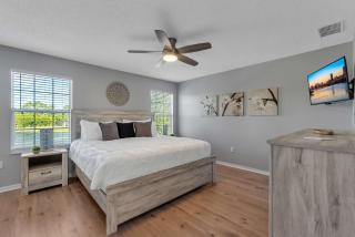 Create Lasting Magical Memories Resort Home for 8 - 4