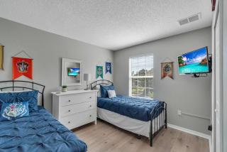 Create Lasting Magical Memories Resort Home for 8 - 2