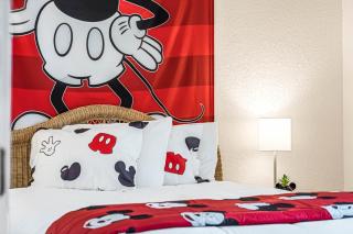 Mickey's Terrace at the Bahama Bay Resort - 4