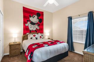 Mickey's Terrace at the Bahama Bay Resort - 6