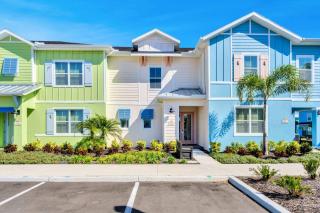 Sunkissed at Margaritaville - Serene Lake Views - 8